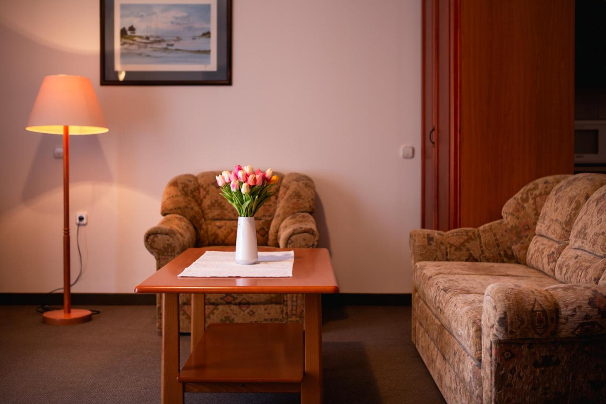 Hotel Ovit Keszthely Eksteriør bilde