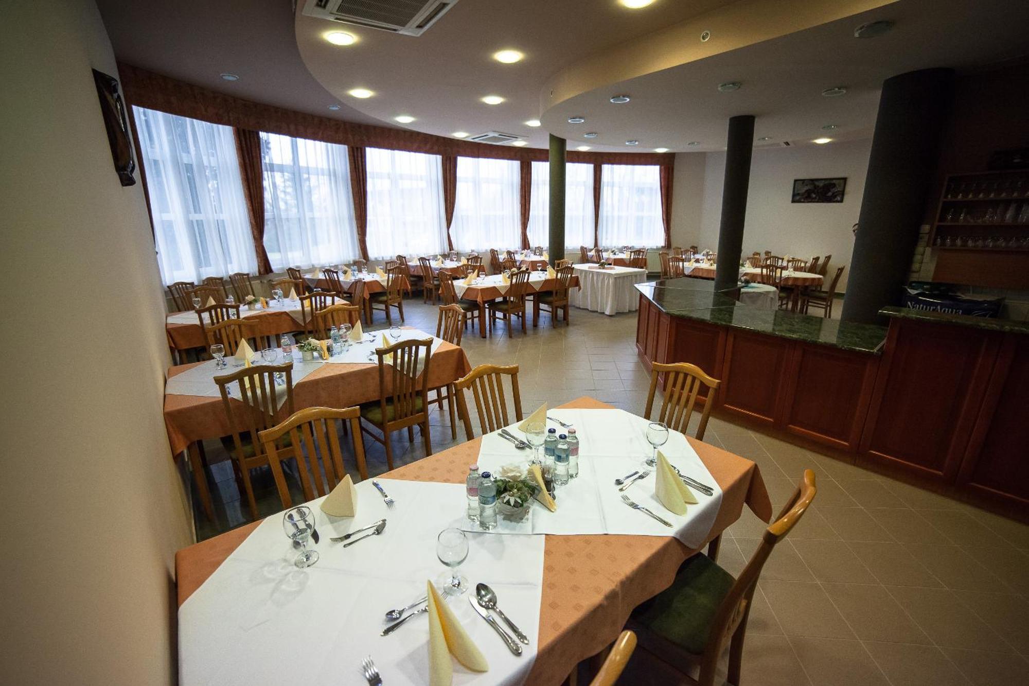 Hotel Ovit Keszthely Eksteriør bilde