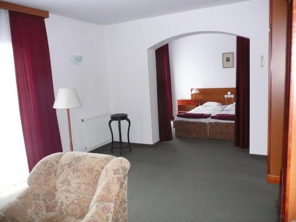 Hotel Ovit Keszthely Rom bilde