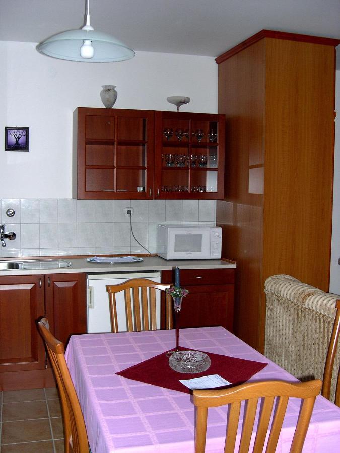 Hotel Ovit Keszthely Rom bilde